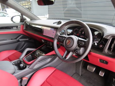 PORSCHE CAYENNE - 5