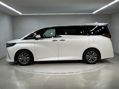 2024 Toyota ALPHARD — фото 3