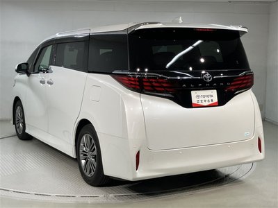2024 Toyota ALPHARD — фото 5