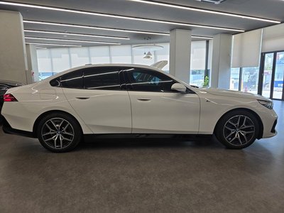 2023 BMW I5 — миниатюра 11