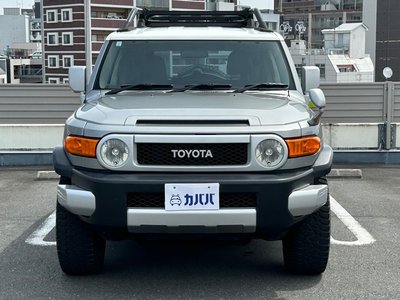 TOYOTA FJ CRUISER - 2