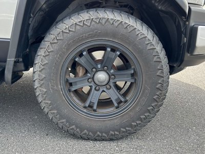 TOYOTA FJ CRUISER - 10