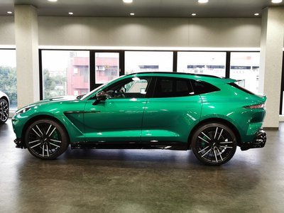 صورة 16 لـ 2026 Aston Martin DBX