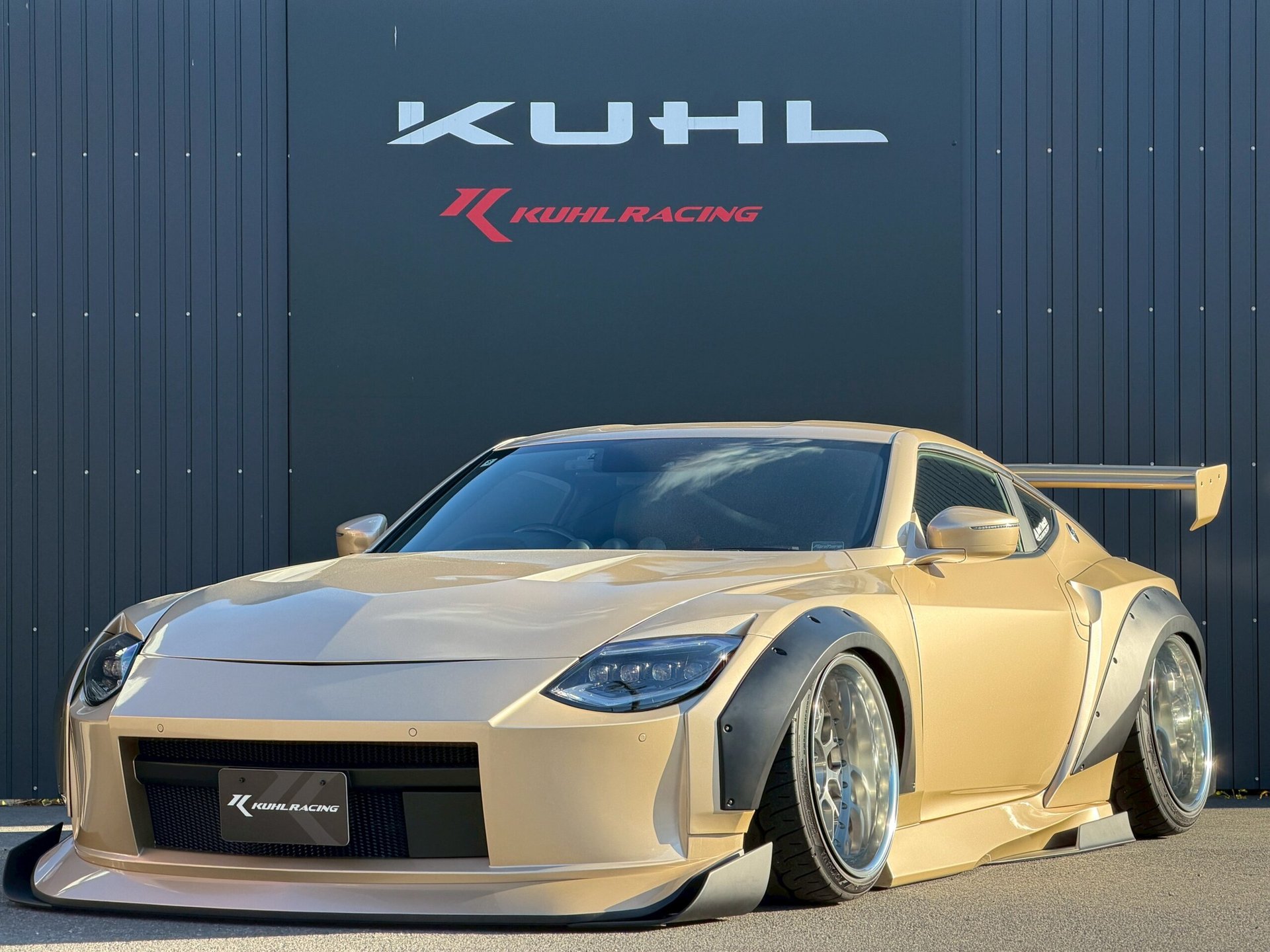 NISSAN FAIRLADY Z - View 1