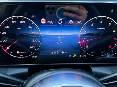 MERCEDES-BENZ GLC - 9