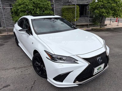 صورة 1 لـ 2021 Lexus ES
