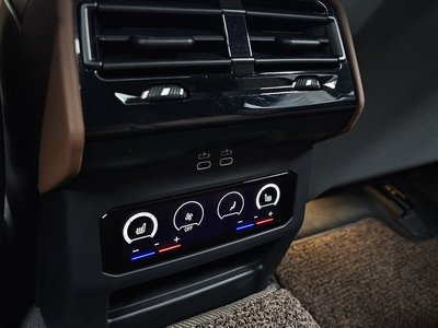 2024 BMW 5 SERIES 缩略图 31