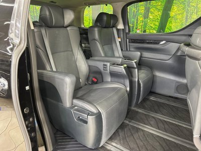 2022 TOYOTA ALPHARD photo 9