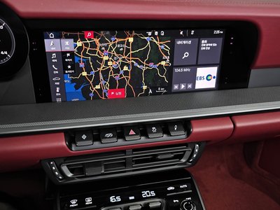 2021 Porsche 911 — миниатюра 13