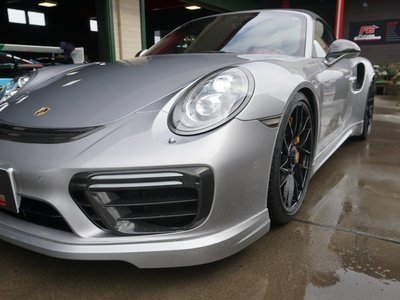 PORSCHE 911 - 8