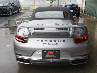 PORSCHE 911 - 4