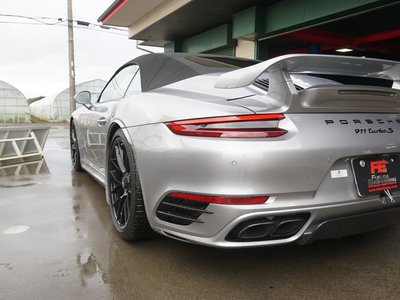 PORSCHE 911 - 6