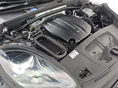PORSCHE MACAN - 7