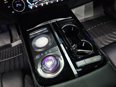 GENESIS G80 (RG3) - 9