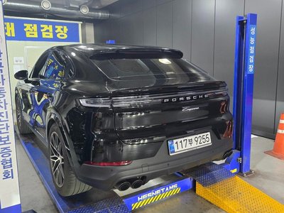 PORSCHE CAYENNE - 4