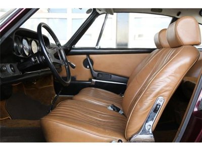 1970 Porsche 911 thumbnail 11