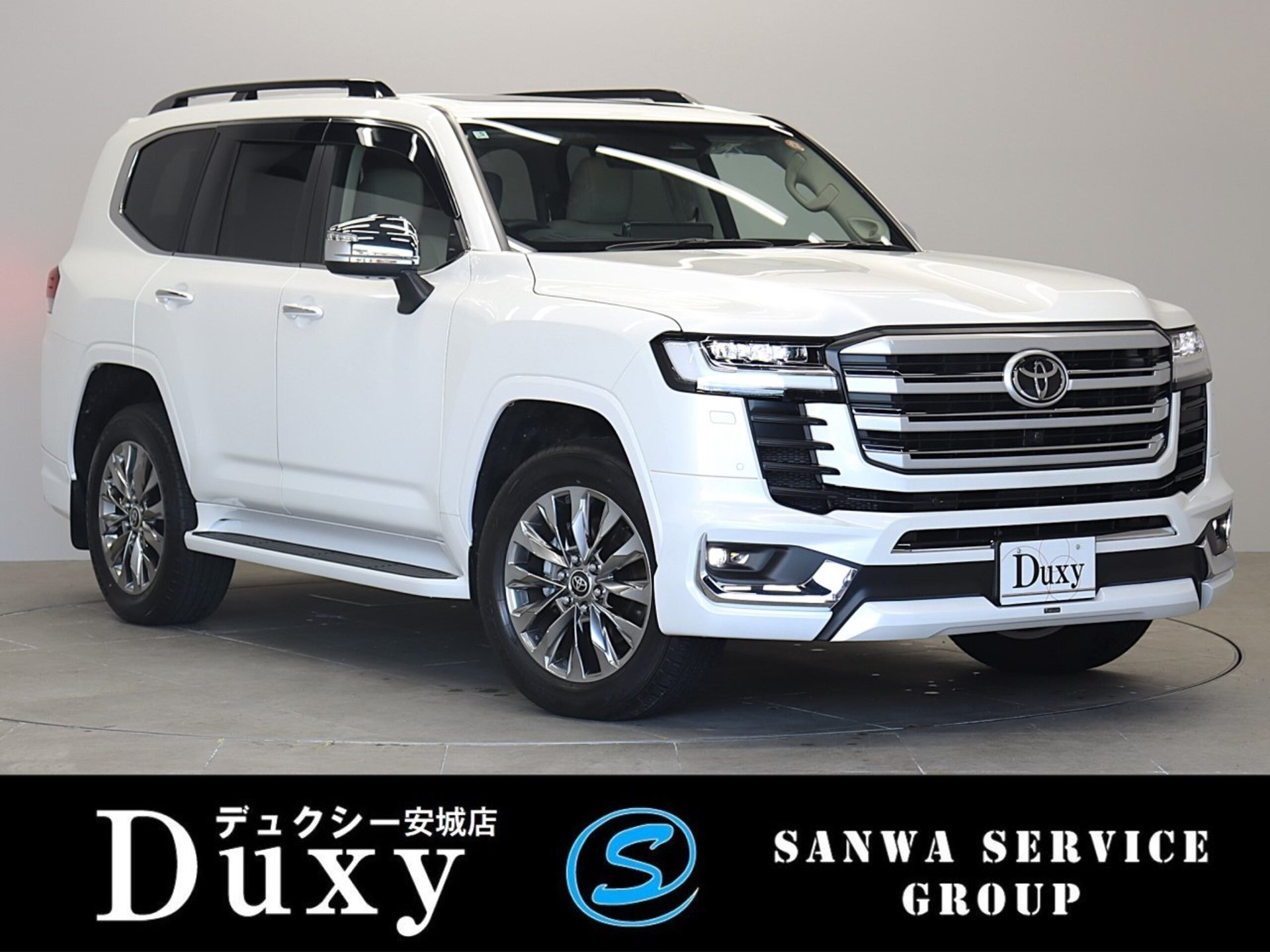 TOYOTA LAND CRUISER 300 - View 1