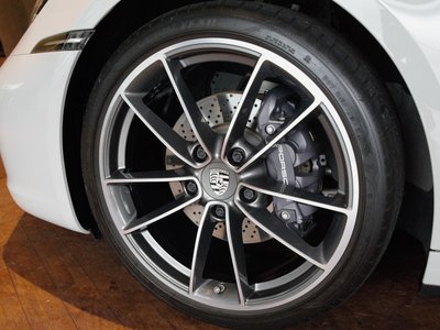 PORSCHE 911 CABRIOLET - 9