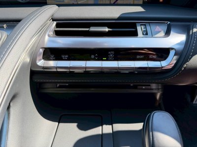 2021 Lexus LC — миниатюра 53
