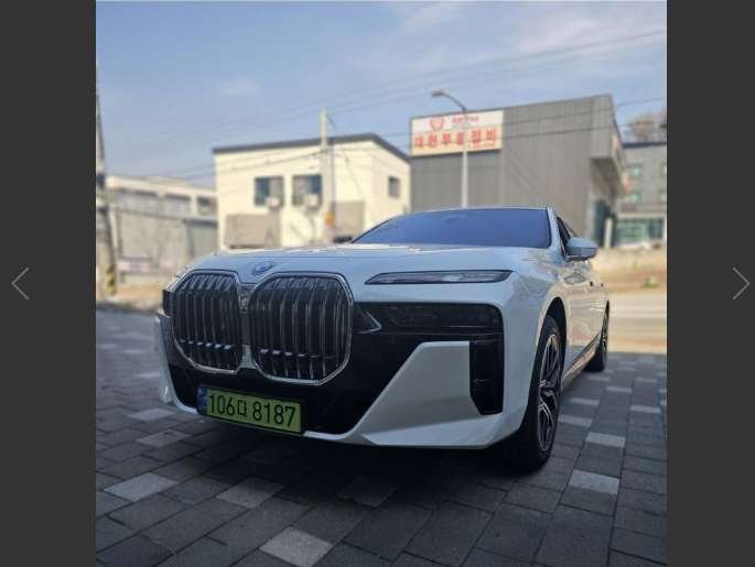 BMW 7 SERIES - View 1
