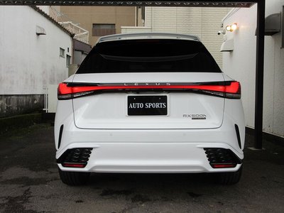 صورة 6 لـ 2023 Lexus RX