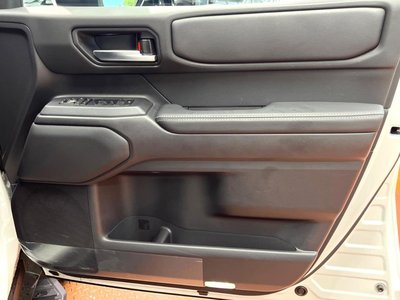 2024 Toyota LAND CRUISER 250 thumbnail 24
