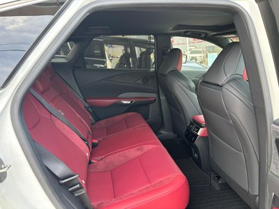 صورة مصغرة 33 لـ 2024 Lexus RX