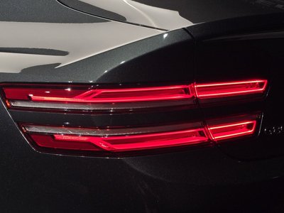 GENESIS G80 (RG3) - 10