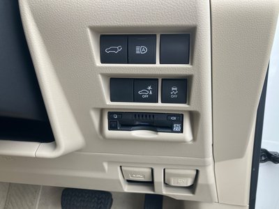 2023 Toyota LAND CRUISER 300 缩略图 36
