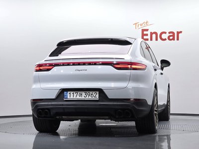 PORSCHE CAYENNE - 4