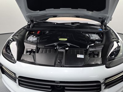 PORSCHE CAYENNE - 8