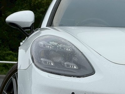 PORSCHE PANAMERA - 3