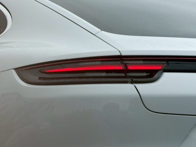 PORSCHE PANAMERA - 4