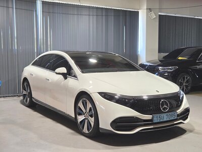 MERCEDES-BENZ EQS - 2