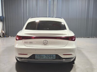 MERCEDES-BENZ EQS - 3