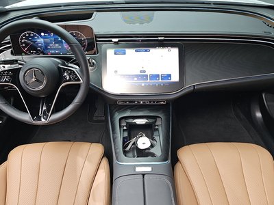 MERCEDES-BENZ E-CLASS - 5