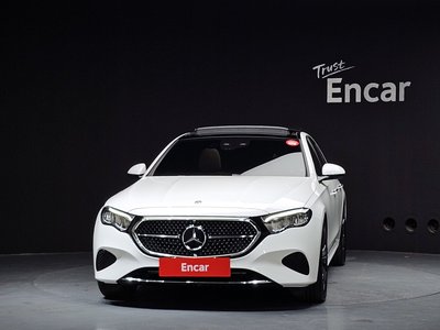 MERCEDES-BENZ E-CLASS - 2