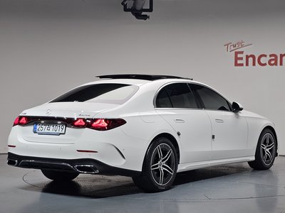 MERCEDES-BENZ E-CLASS - 3