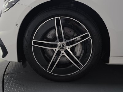 MERCEDES-BENZ E-CLASS - 6
