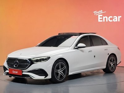 MERCEDES-BENZ E-CLASS - 1