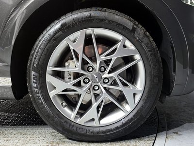 صورة 6 لـ 2024 Genesis GV70
