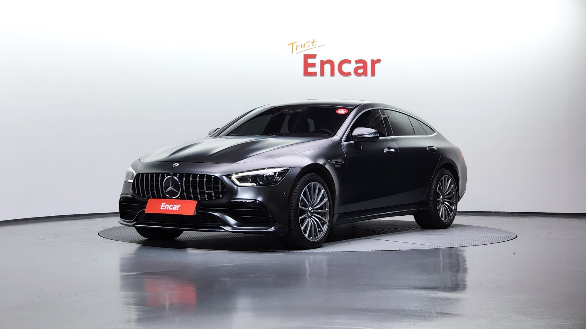 MERCEDES-BENZ GT AMG - View 1