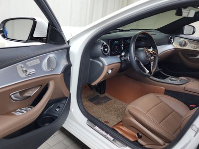 MERCEDES-BENZ E-CLASS - 10