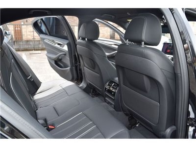 صورة مصغرة 43 لـ 2021 BMW 5 SERIES