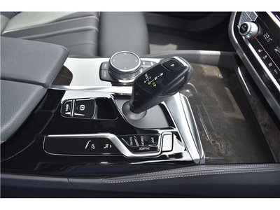 صورة مصغرة 30 لـ 2021 BMW 5 SERIES