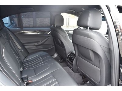 صورة مصغرة 35 لـ 2021 BMW 5 SERIES