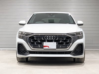 AUDI Q8 - 7