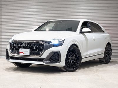 AUDI Q8 - 6