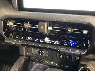 2025 Toyota LAND CRUISER 250 缩略图 48