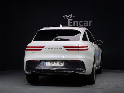 صورة 3 لـ 2024 Genesis GV70